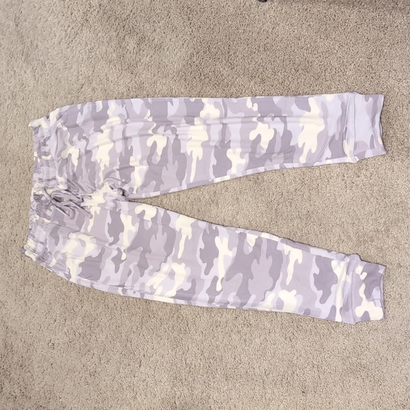 Women's Koolaburra by UGG - PJ set, NWOT - Picture 3 of 4